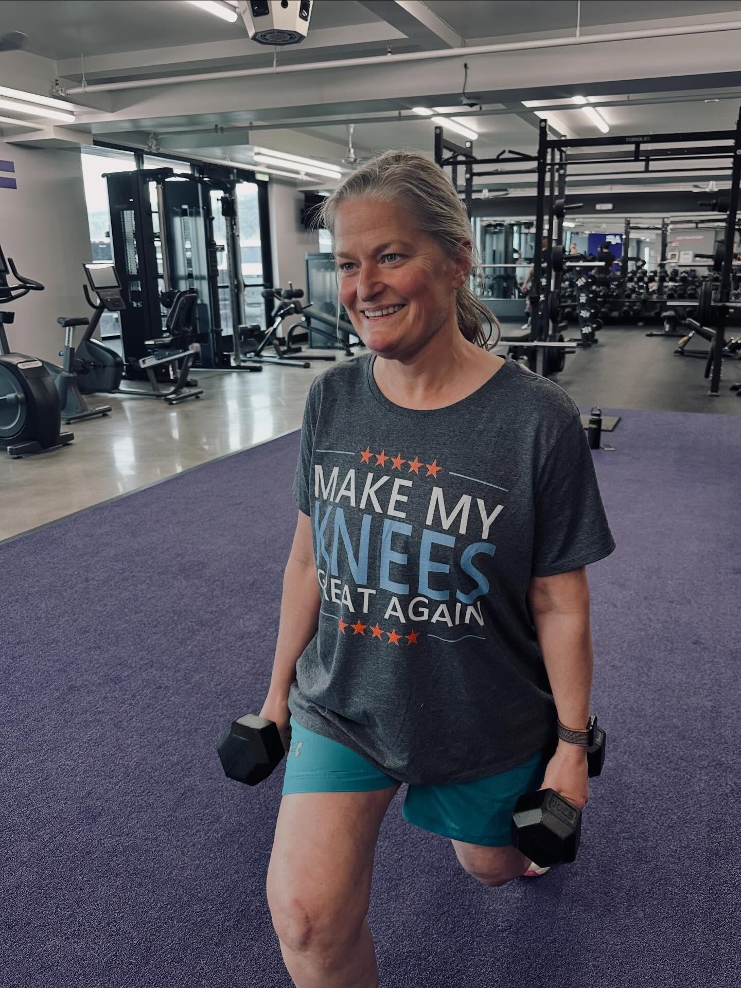 Patient spotlight 🔦🔥
This absolute baddie had a bilateral total knee replacement this year… and is already back to ch