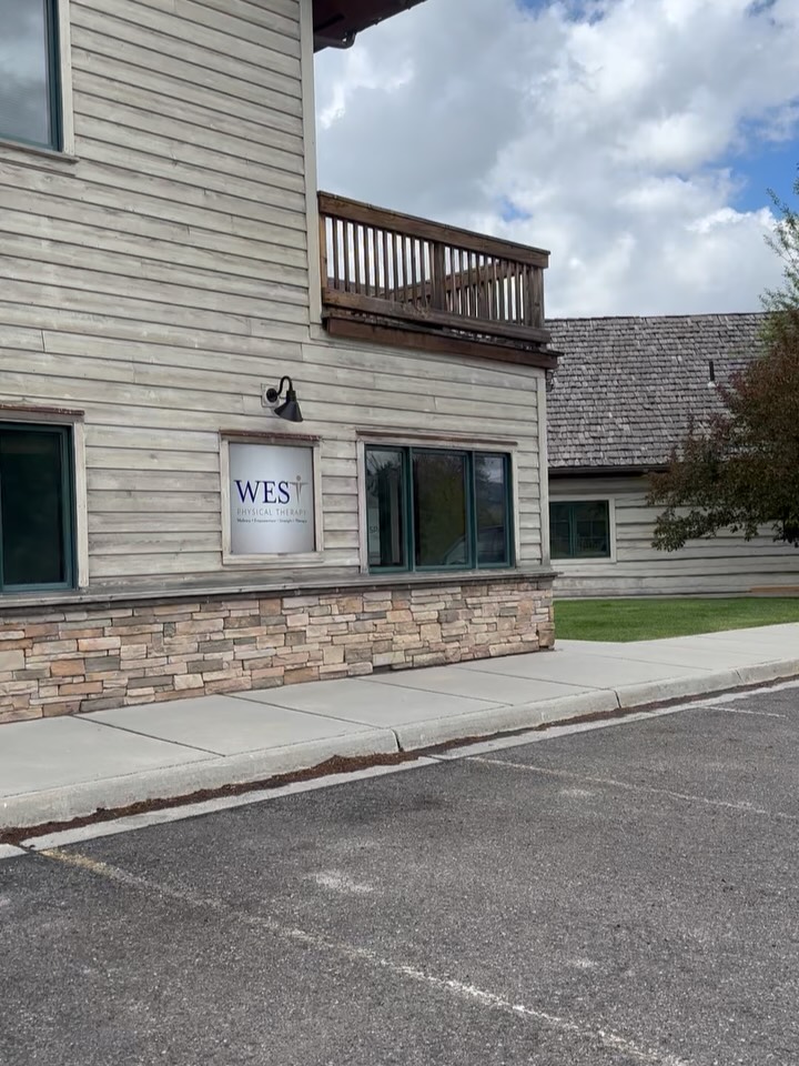 🎉 Well… we did it. 🎉
After months of planning, paperwork, construction, decision-making, second-guessing those decisi
